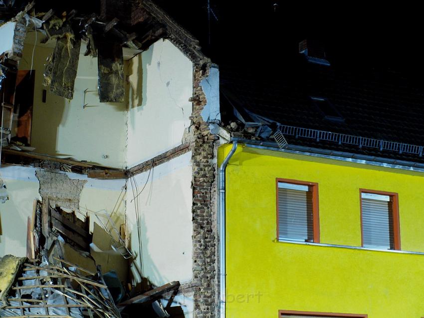 Hausexplosion Bruehl bei Koeln Pingsdorferstr P127.JPG